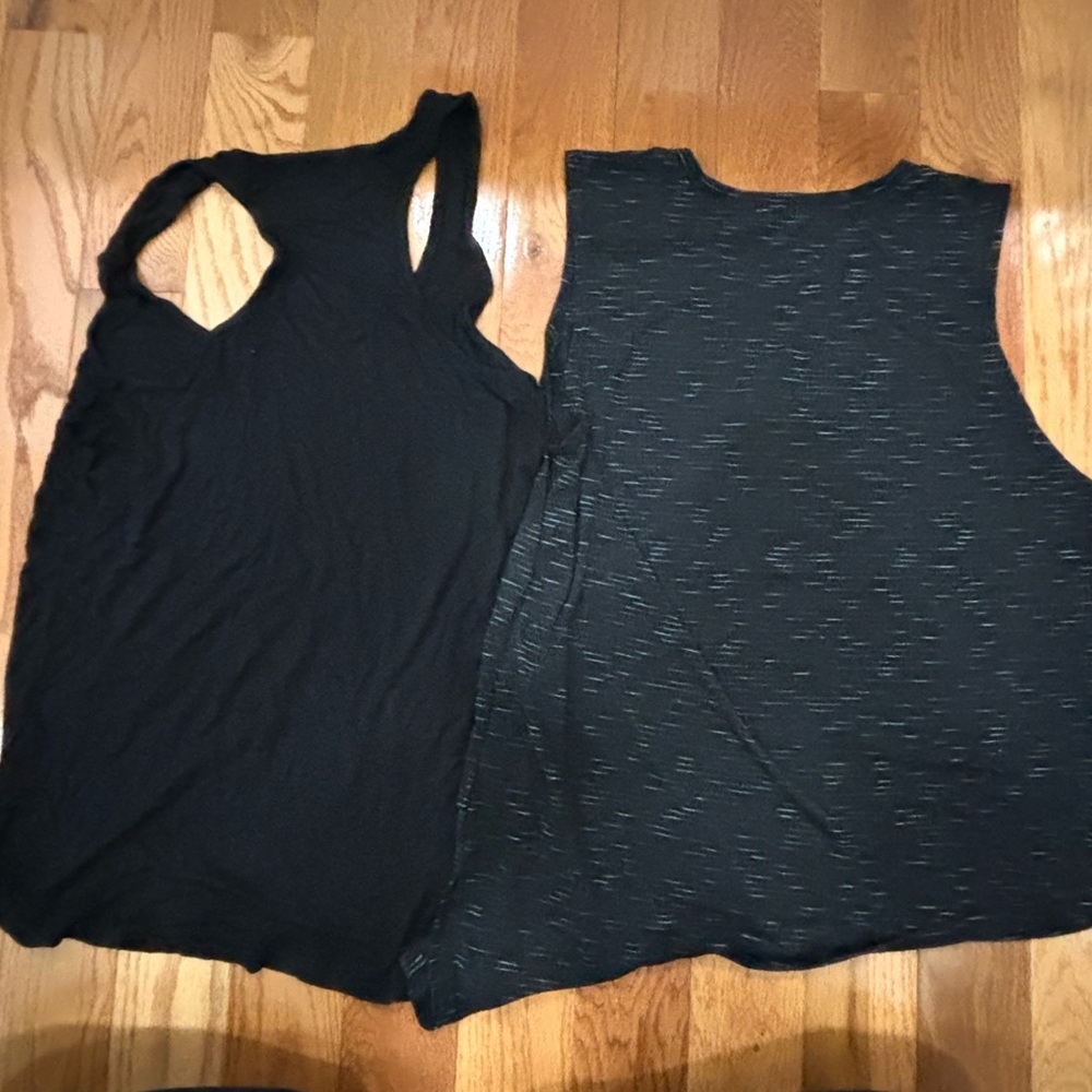 Workout Tops Set - Picture 2 of 5